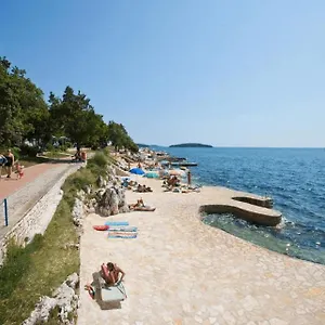 https://easyatent-zelena-laguna.in-istria.net